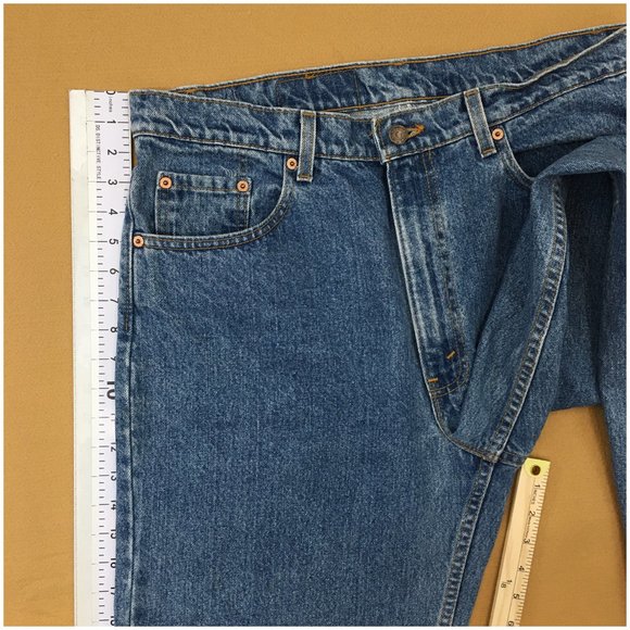 Vintage Levis 550‎ Mens Denim Jeans Relaxed Fit Size 36x30 Blue Wash Pants USA - Picture 8 of 9